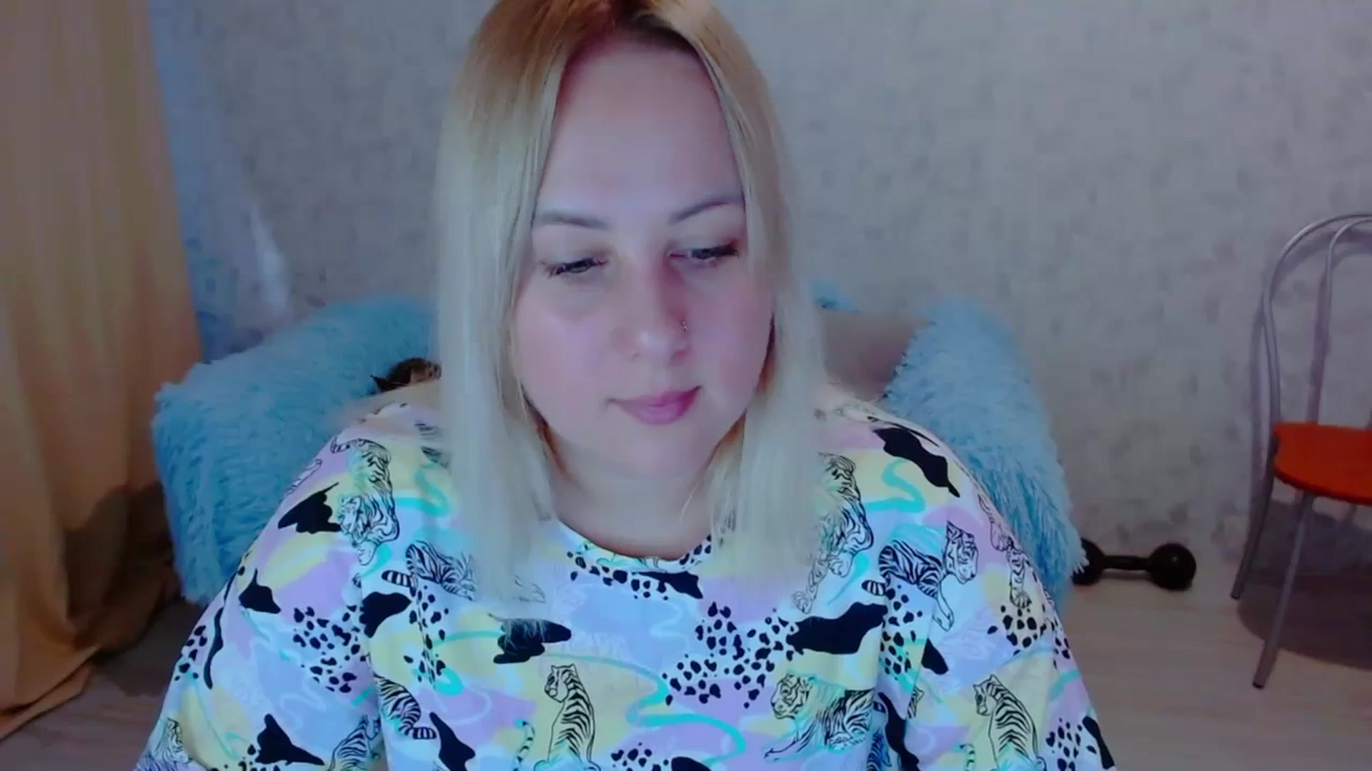 Gallery image thumbnail from Your_heart00's myfreecams stream on, 09/17/2023, 11:57 image 9 of 20
