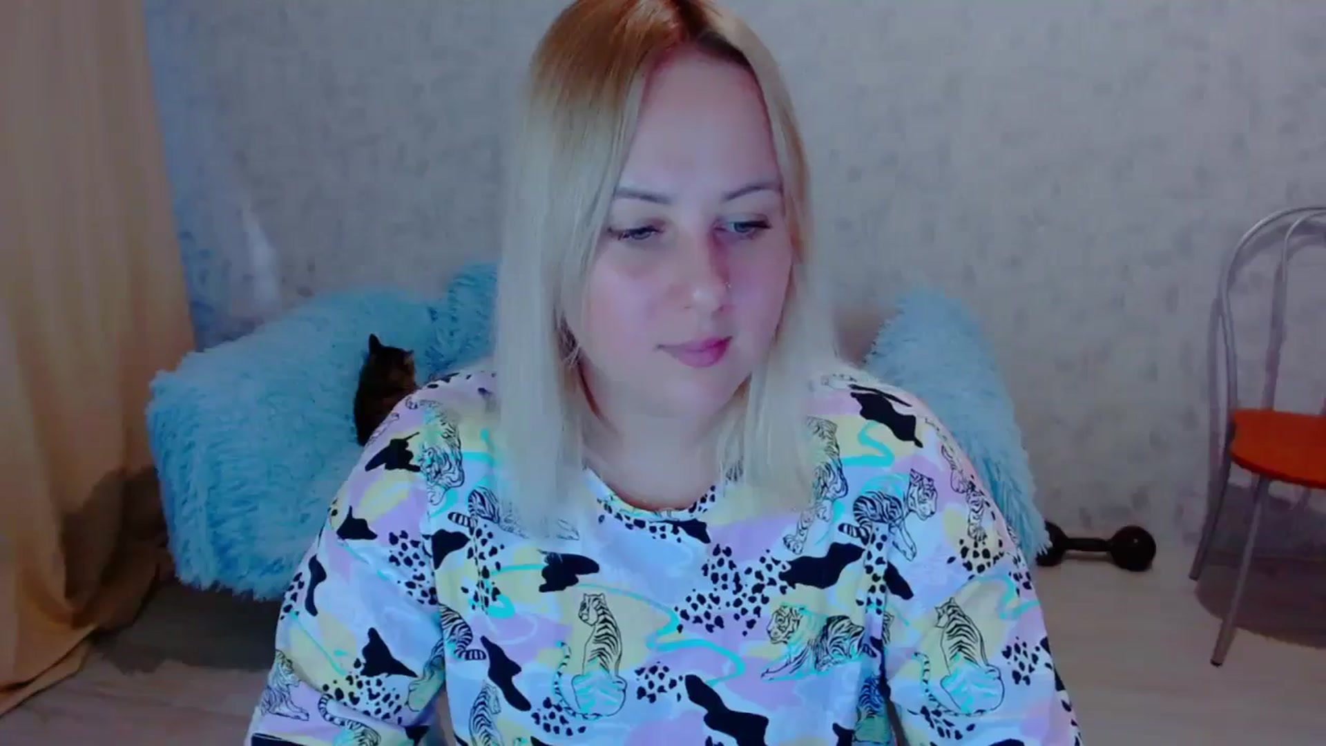 Gallery image thumbnail from Your_heart00's myfreecams stream on, 09/17/2023, 11:57 image 19 of 20