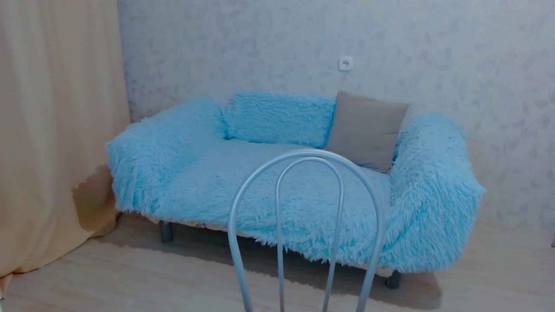 Gallery image thumbnail from Your_heart00's myfreecams stream on, 09/18/2023, 12:27 image 10 of 20