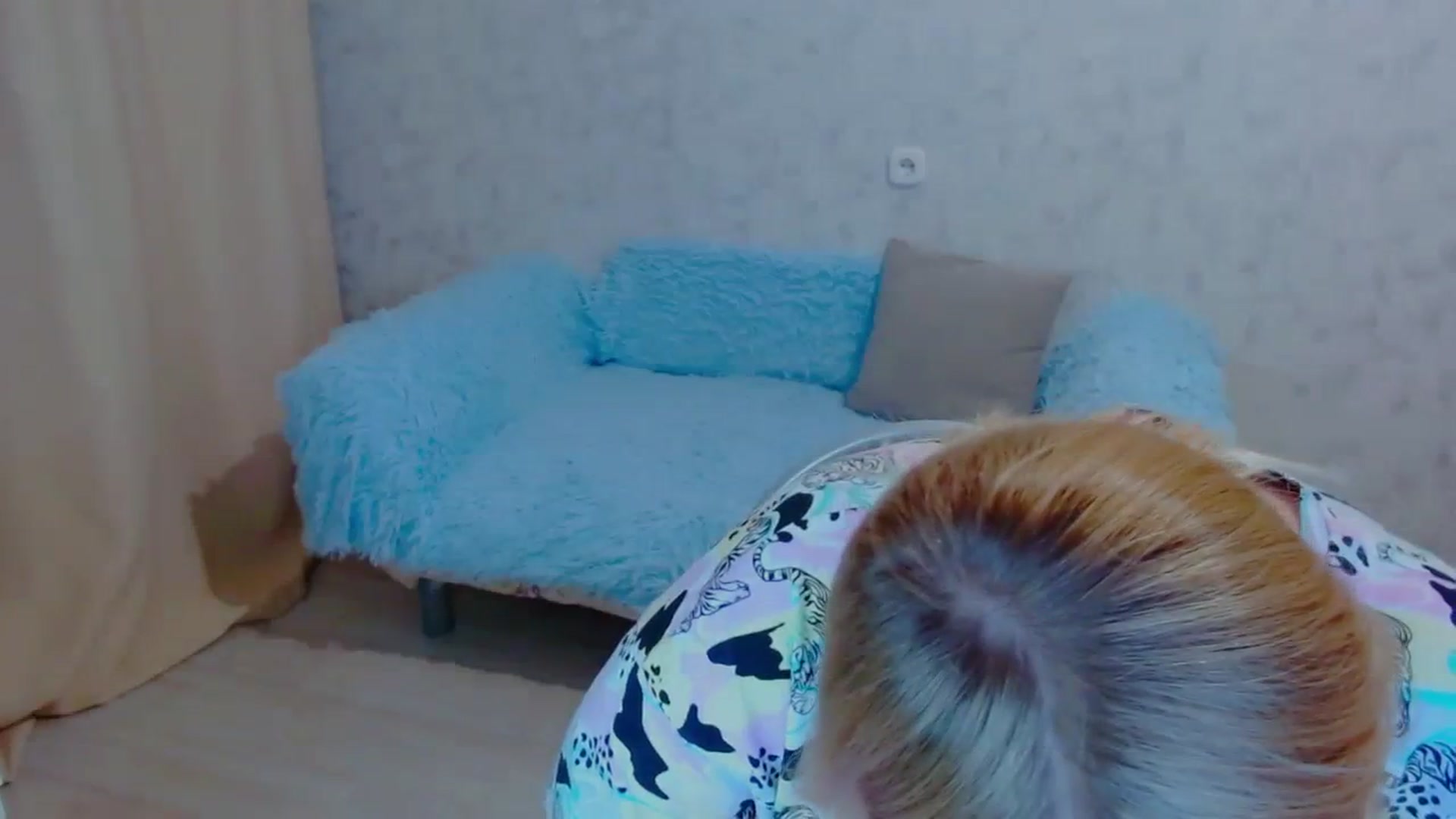 Gallery image thumbnail from Your_heart00's myfreecams stream on, 09/18/2023, 12:27 image 20 of 20