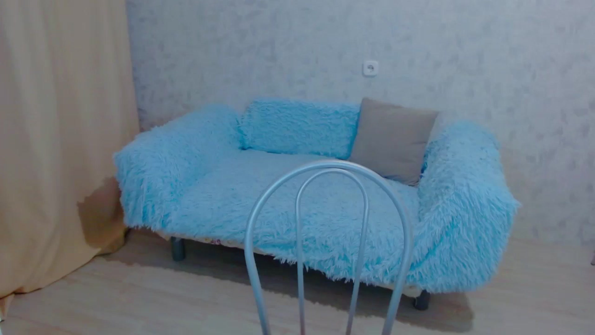 Gallery image thumbnail from Your_heart00's myfreecams stream on, 09/18/2023, 12:27 image 7 of 20