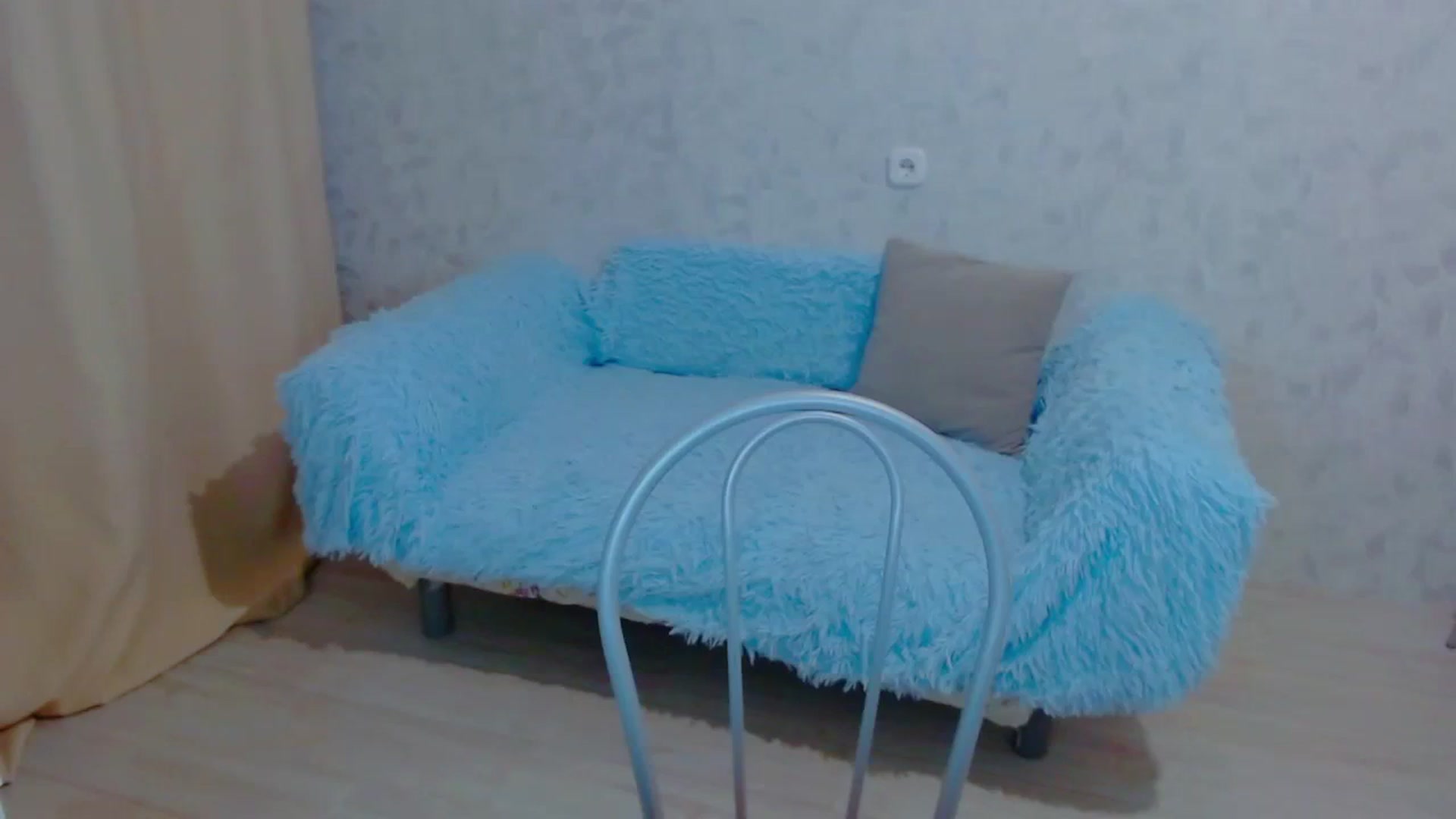Gallery image thumbnail from Your_heart00's myfreecams stream on, 09/18/2023, 12:27 image 11 of 20