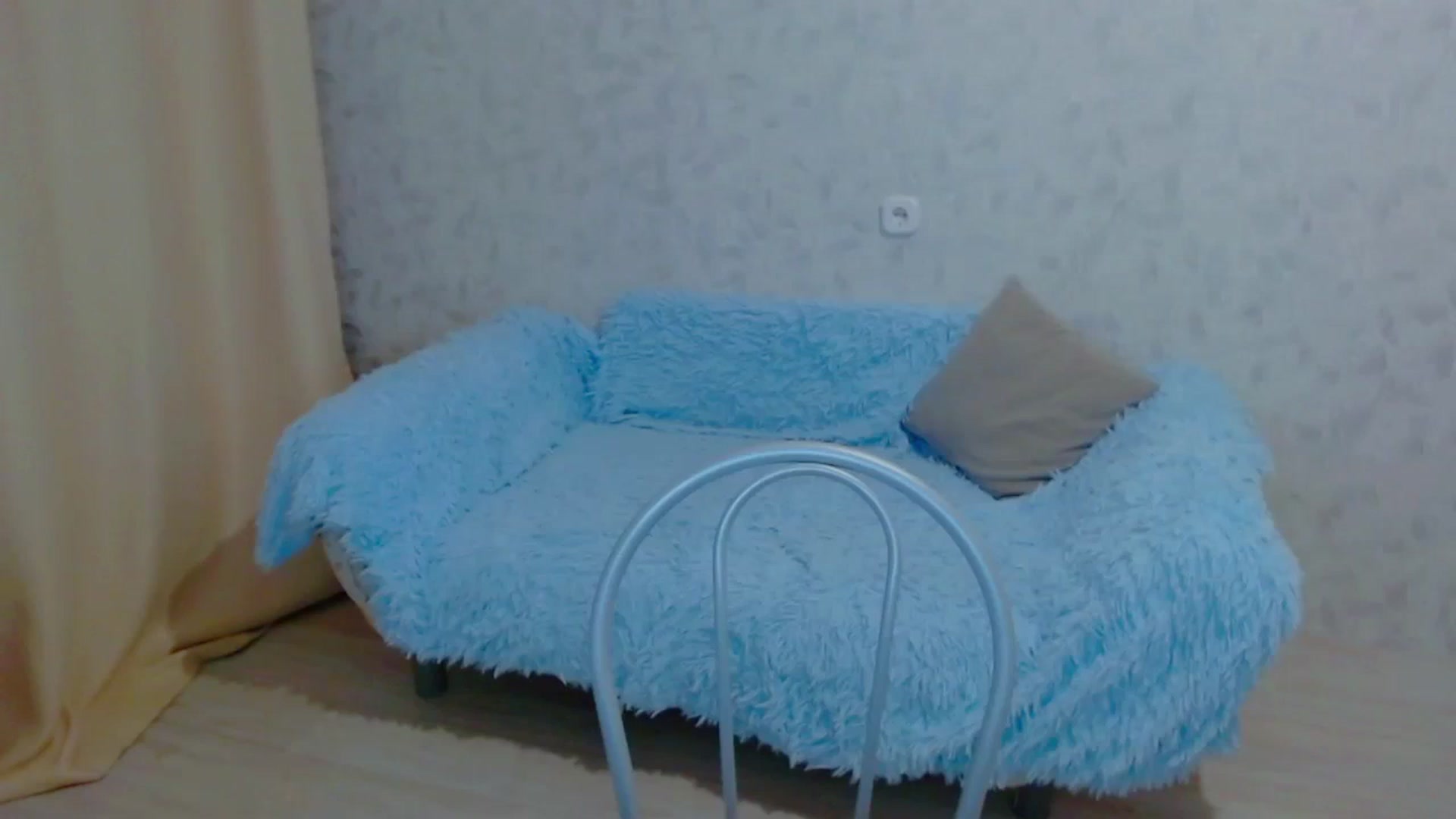 Gallery image thumbnail from Your_heart00's myfreecams stream on, 09/19/2023, 16:19 image 2 of 20