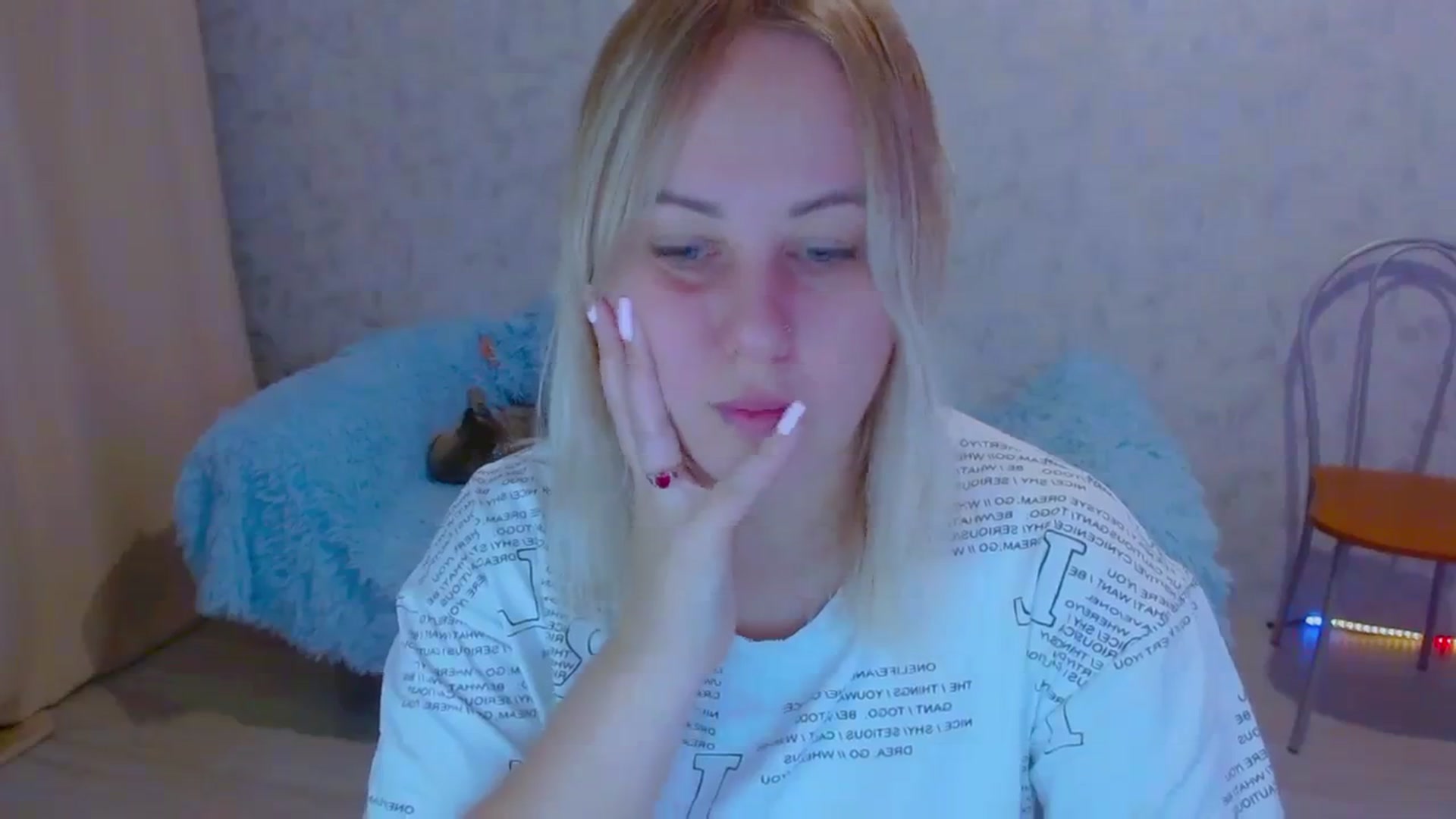 Gallery image thumbnail from Your_heart00's myfreecams stream on, 09/23/2023, 13:19 image 4 of 20