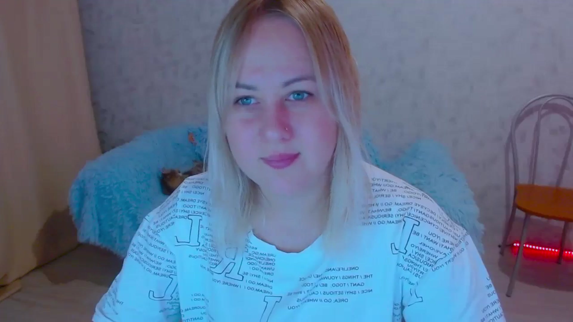 Gallery image thumbnail from Your_heart00's myfreecams stream on, 09/23/2023, 13:19 image 5 of 20