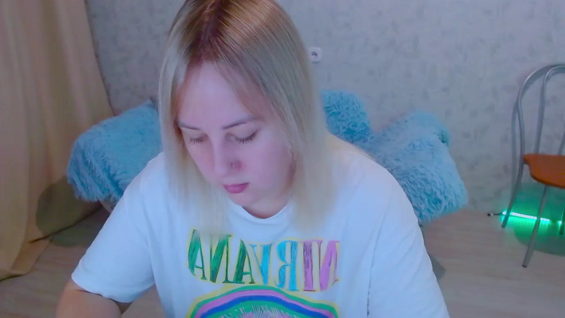 Gallery image thumbnail from Your_heart00's myfreecams stream on, 09/24/2023, 15:04 image 1 of 20