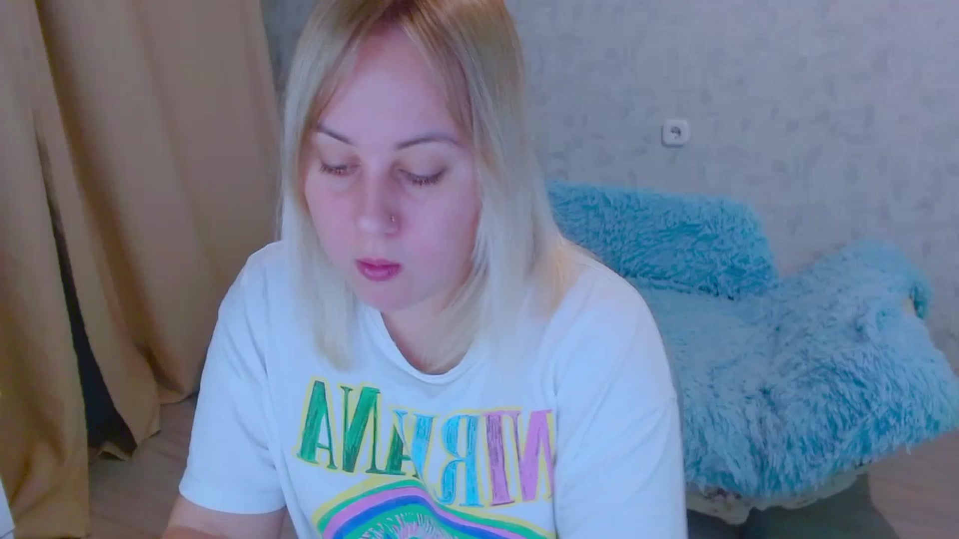 Gallery image thumbnail from Your_heart00's myfreecams stream on, 09/24/2023, 18:32 image 1 of 20