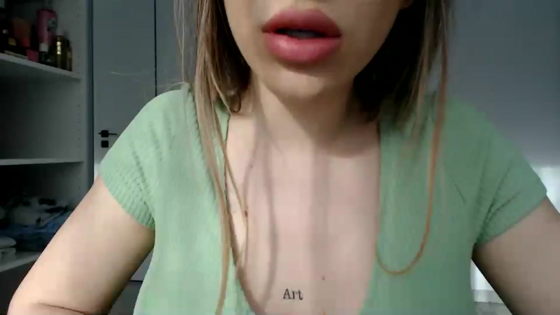 Gallery image thumbnail from Yourbabyyy96's myfreecams stream on, 12/15/2022, 11:00 image 14 of 20