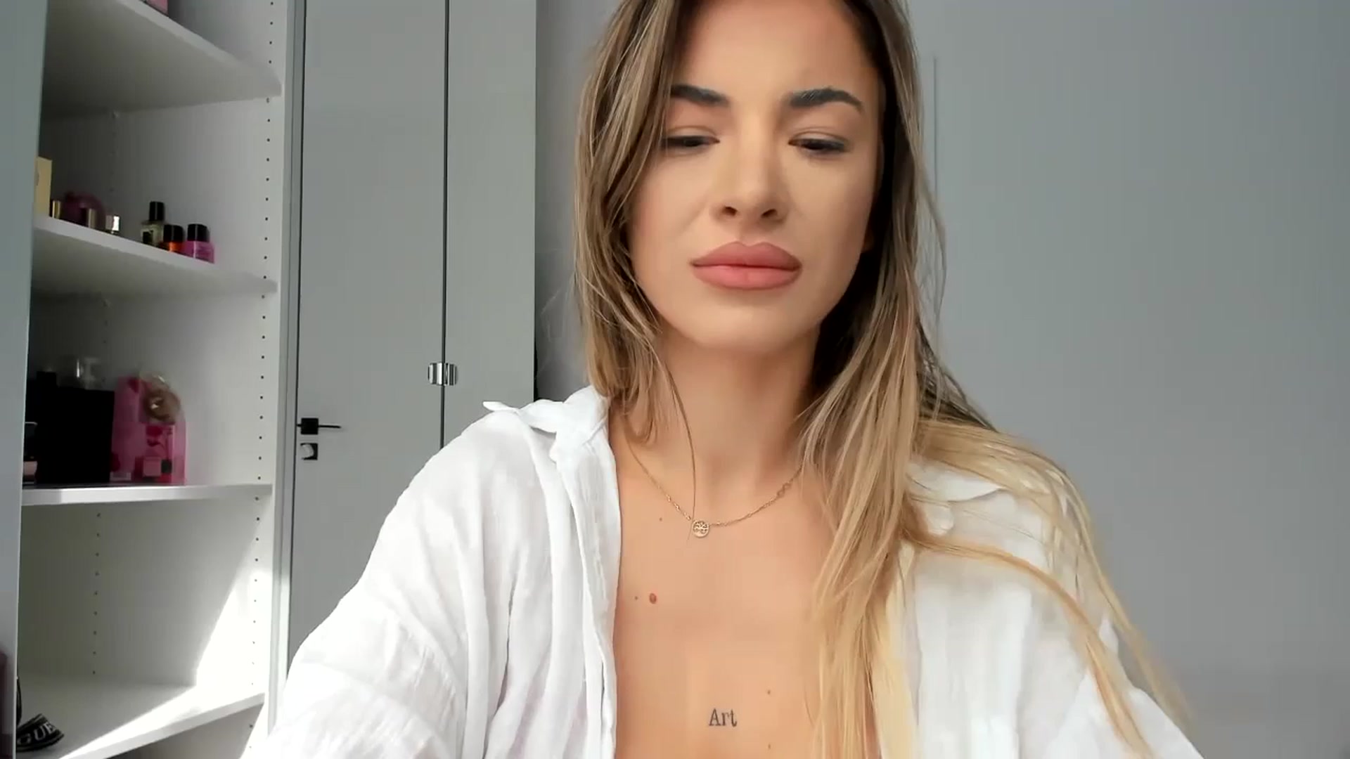 Gallery image thumbnail from Yourbabyyy96's myfreecams stream on, 10/10/2023, 08:53 image 15 of 20