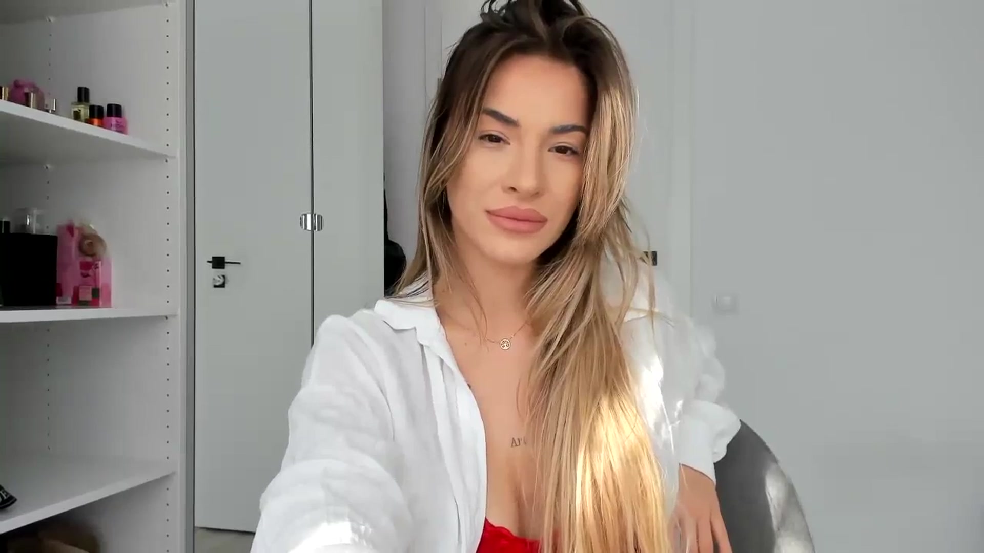 Gallery image thumbnail from Yourbabyyy96's myfreecams stream on, 10/10/2023, 11:24 image 19 of 20