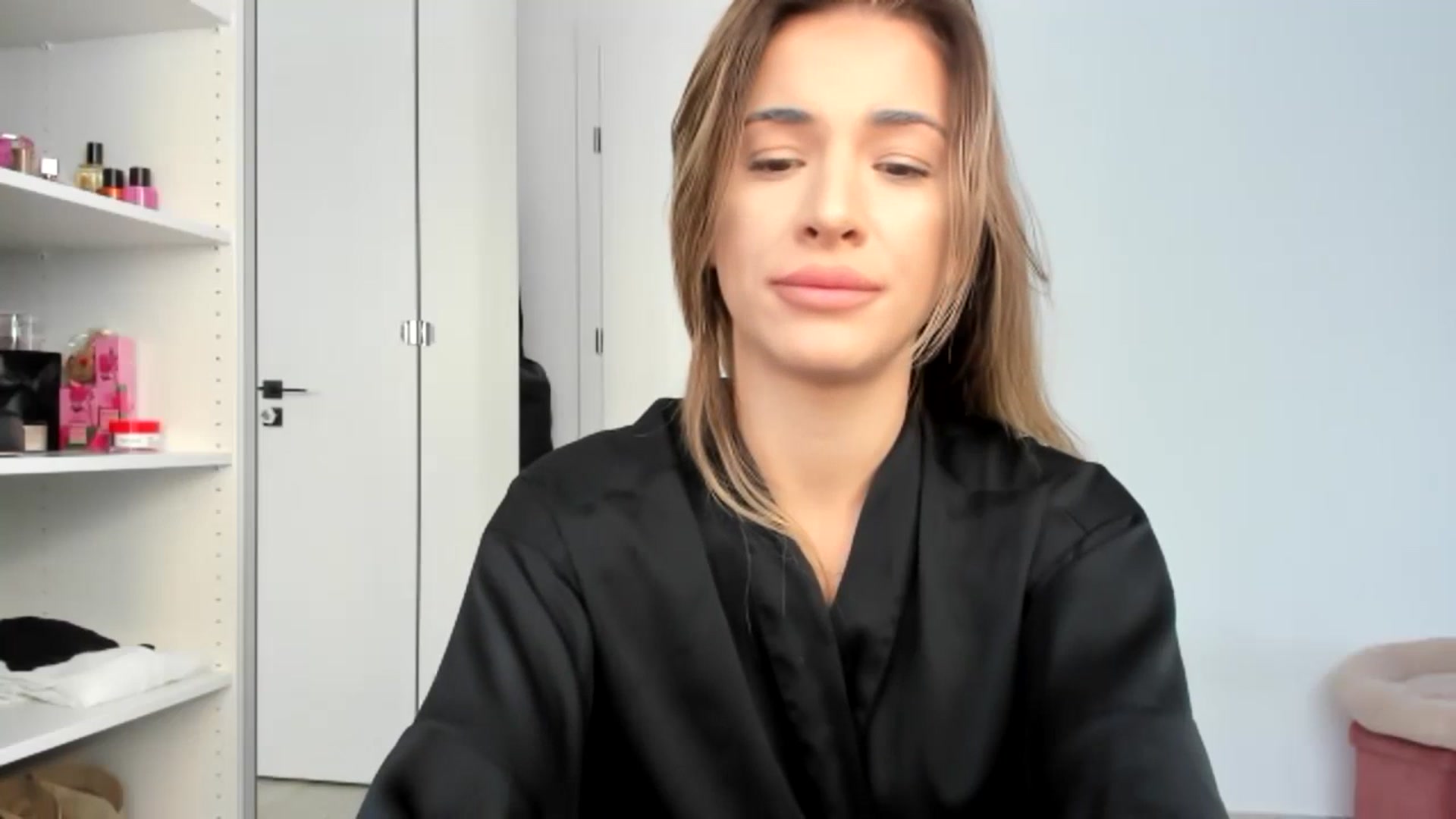 Gallery image thumbnail from Yourbabyyy96's myfreecams stream on, 10/17/2023, 13:38 image 19 of 20