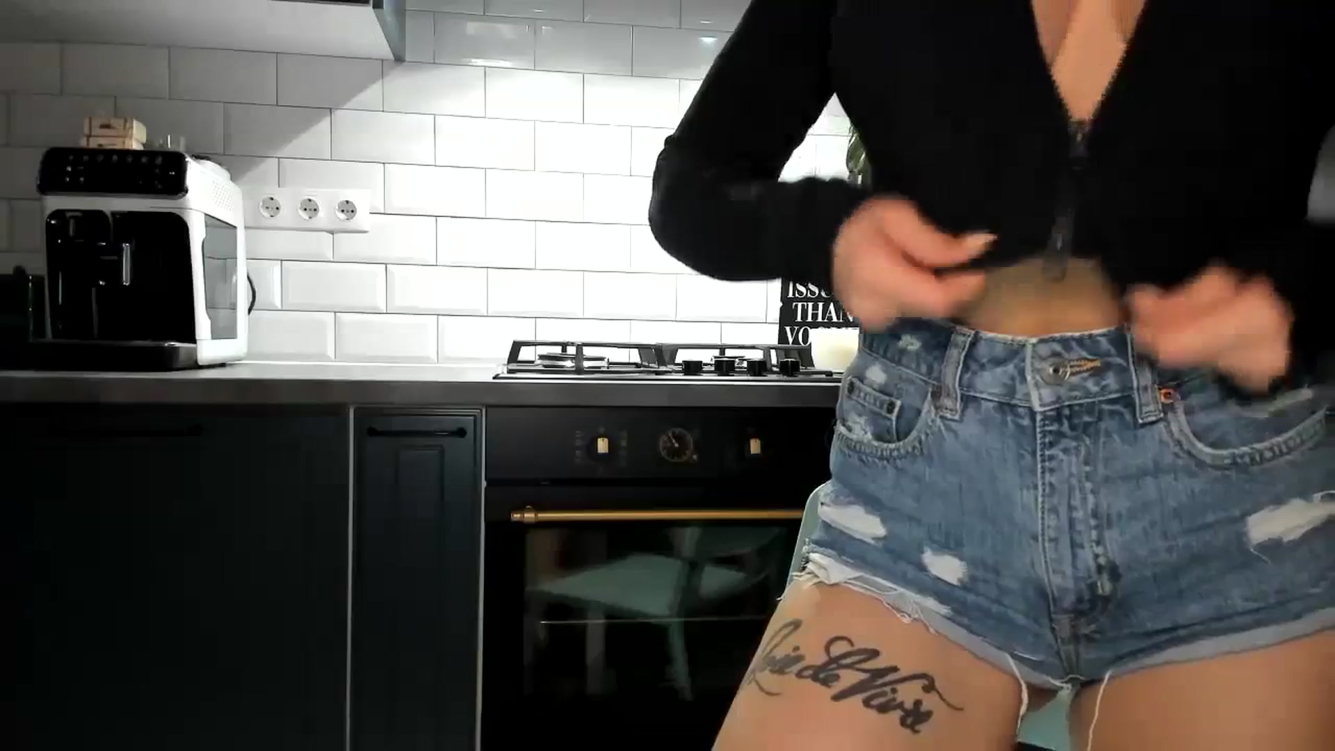 Gallery image thumbnail from Yourbabyyy96's myfreecams stream on, 10/21/2023, 20:14 image 19 of 20