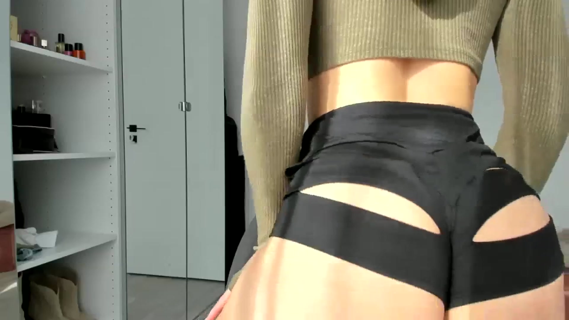 Gallery image thumbnail from Yourbabyyy96's myfreecams stream on, 10/24/2023, 11:37 image 2 of 20