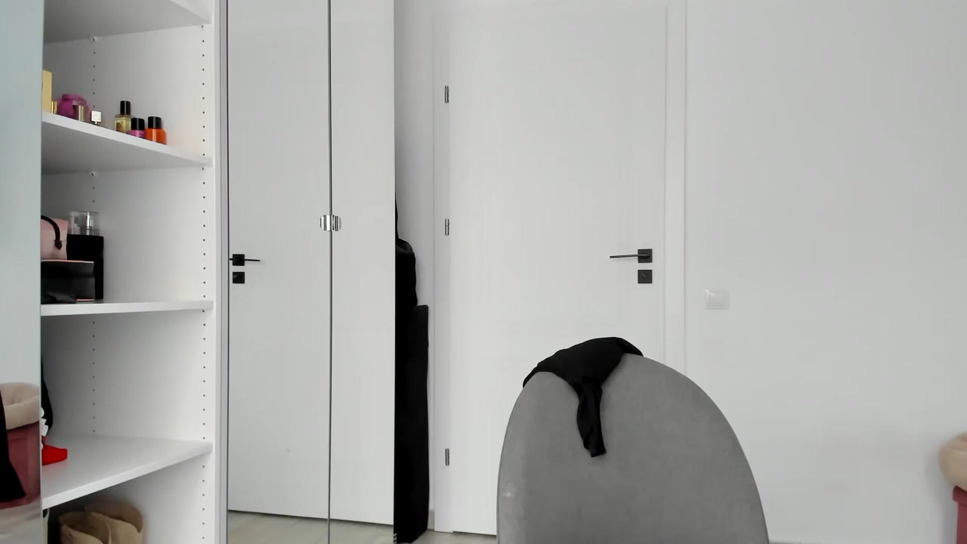 Gallery image thumbnail from Yourbabyyy96's myfreecams stream on, 10/26/2023, 10:59 image 14 of 20