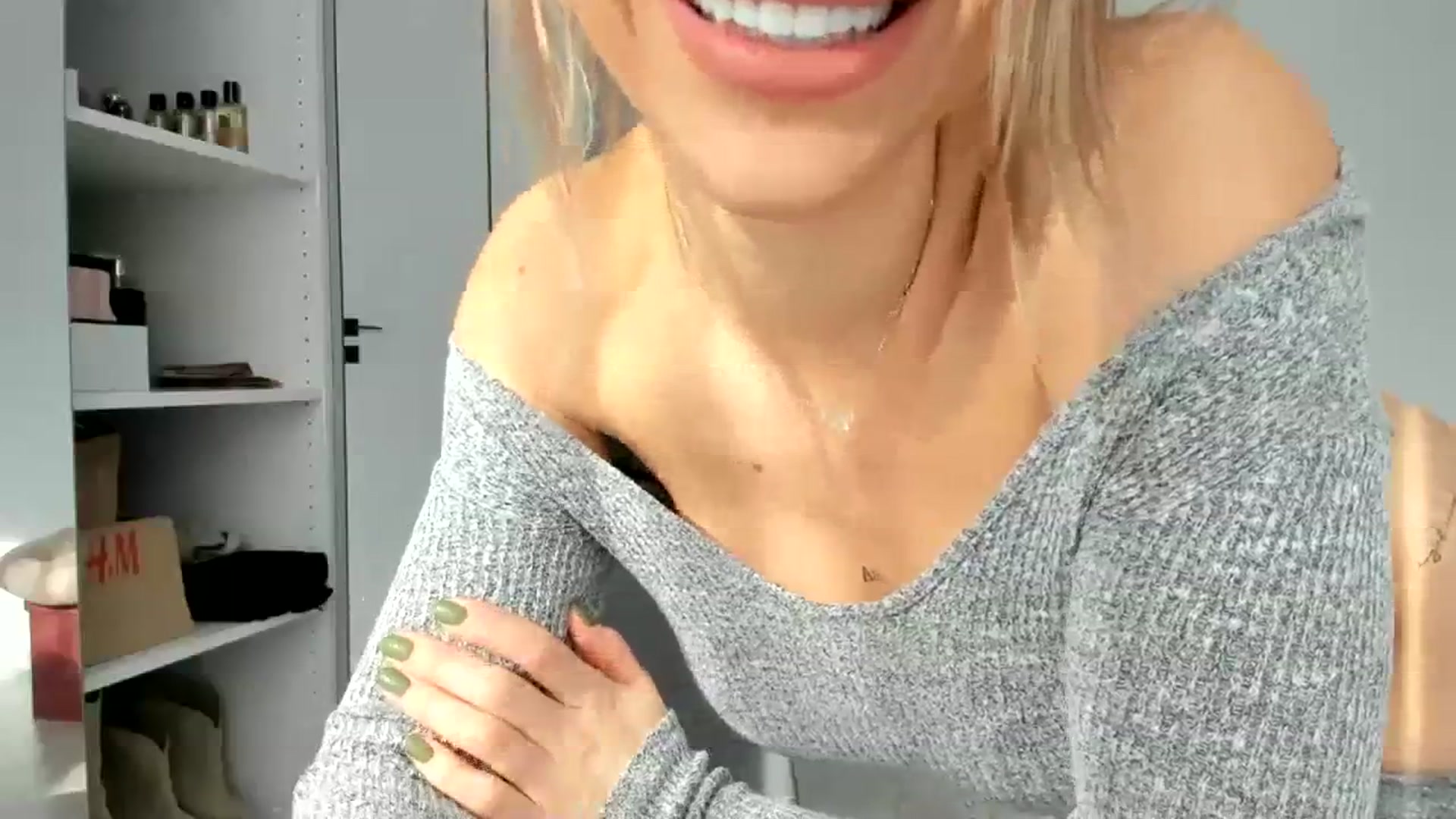 Gallery image thumbnail from Yourbabyyy96's myfreecams stream on, 11/08/2023, 11:13 image 10 of 20