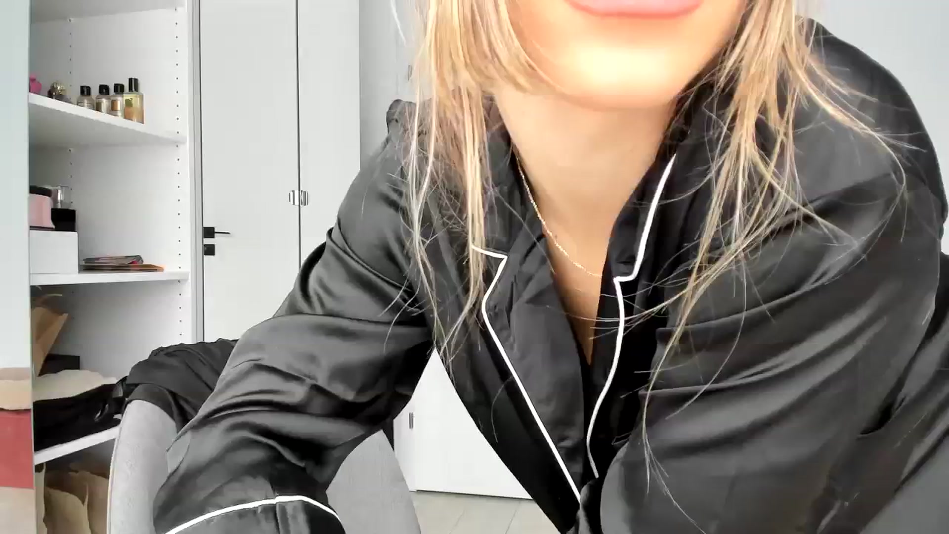 Gallery image thumbnail from Yourbabyyy96's myfreecams stream on, 11/10/2023, 10:49 image 17 of 20