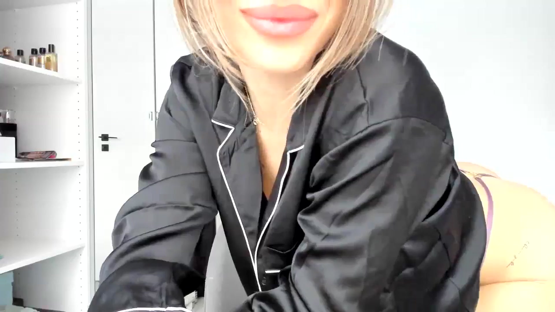 Gallery image thumbnail from Yourbabyyy96's myfreecams stream on, 11/17/2023, 13:42 image 6 of 20