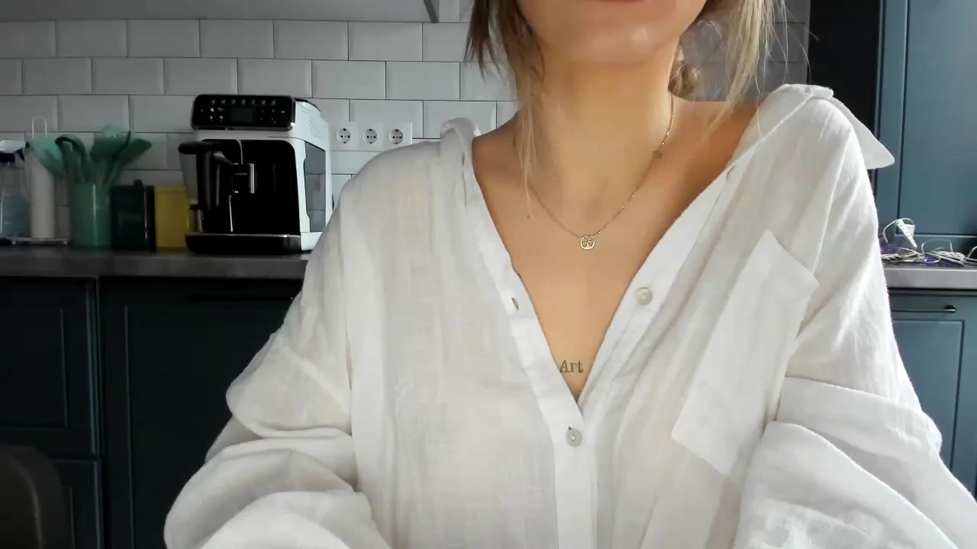 Gallery image thumbnail from Yourbabyyy96's myfreecams stream on, 12/12/2023, 12:51 image 13 of 20