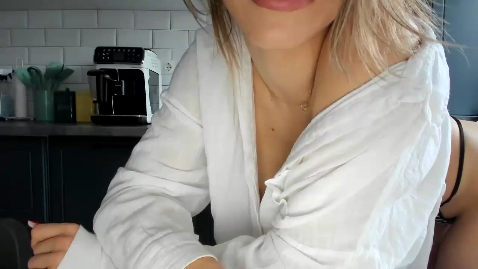 Gallery image thumbnail from Yourbabyyy96's myfreecams stream on, 12/12/2023, 12:51 image 15 of 20