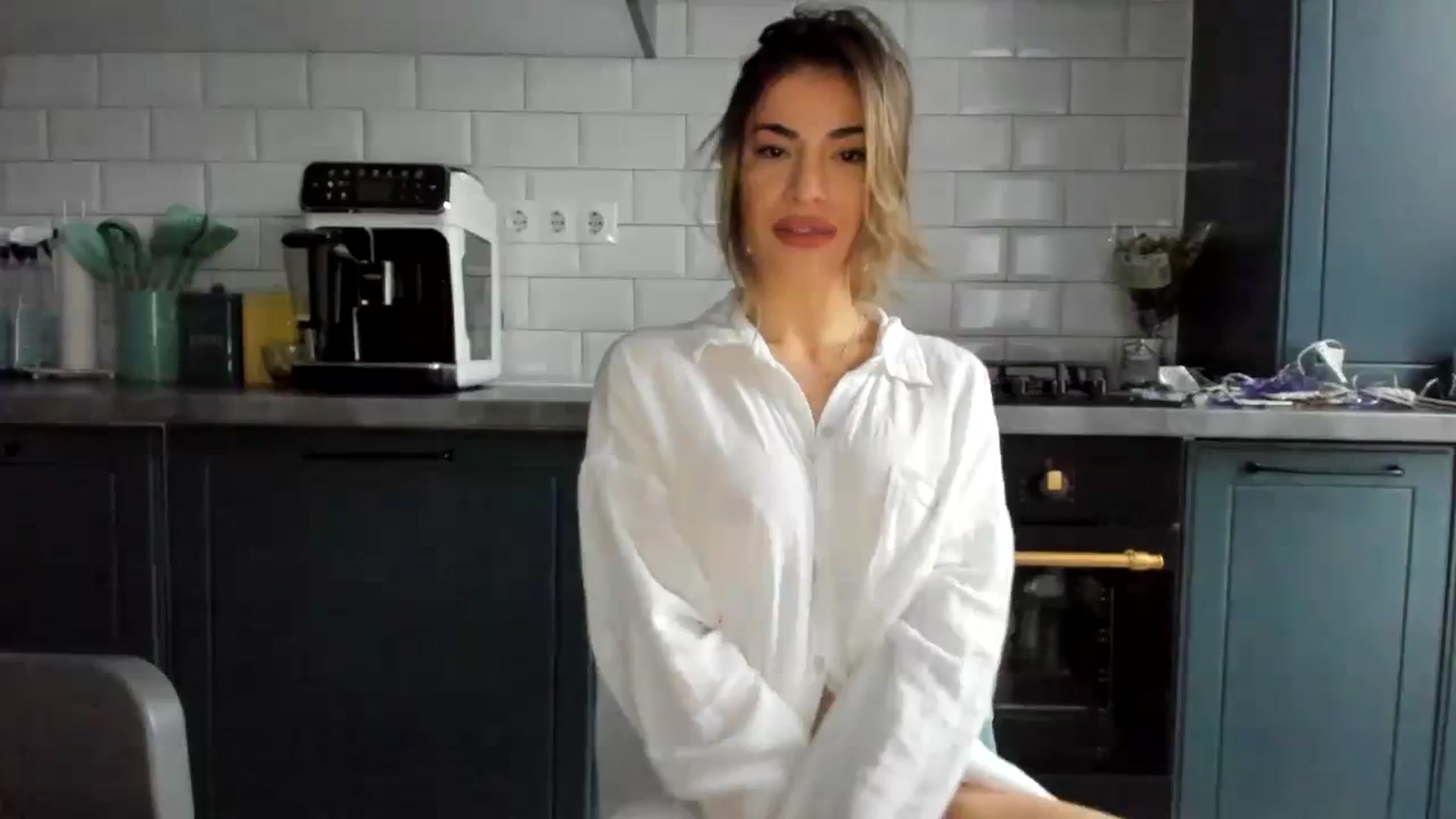 Gallery image thumbnail from Yourbabyyy96's myfreecams stream on, 12/12/2023, 13:48 image 1 of 20