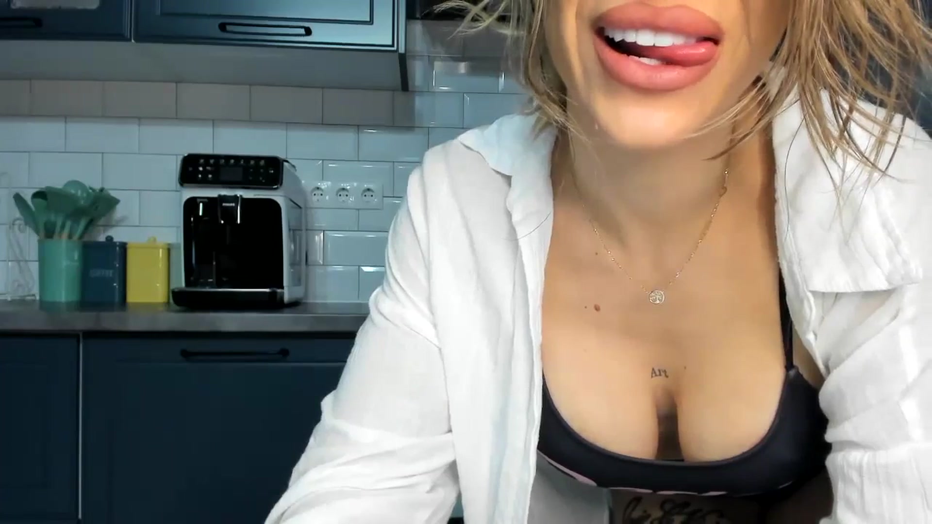 Gallery image thumbnail from Yourbabyyy96's myfreecams stream on, 12/13/2023, 21:07 image 18 of 20