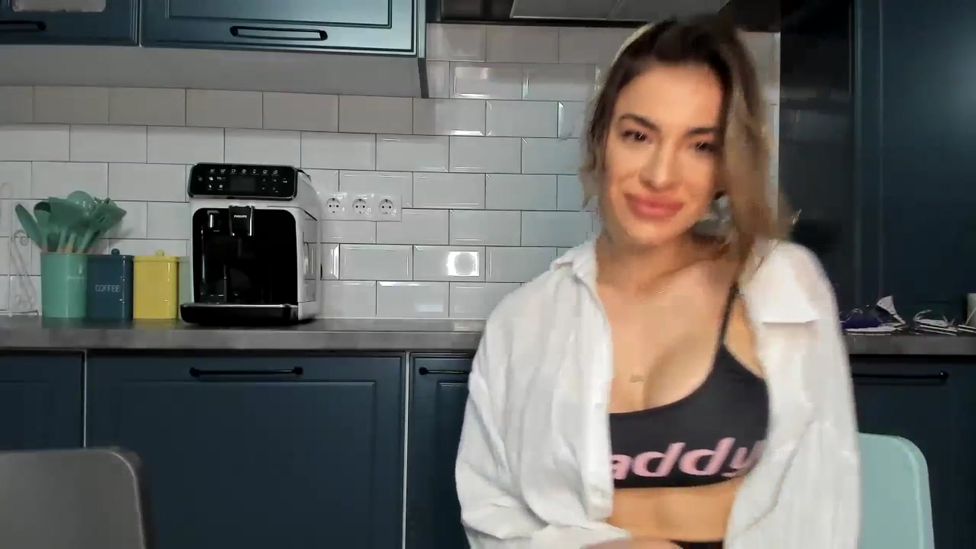 Gallery image thumbnail from Yourbabyyy96's myfreecams stream on, 12/13/2023, 22:44 image 10 of 20