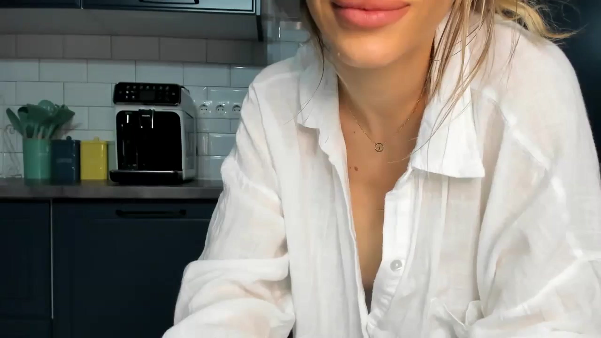 Gallery image thumbnail from Yourbabyyy96's myfreecams stream on, 12/13/2023, 22:44 image 19 of 20