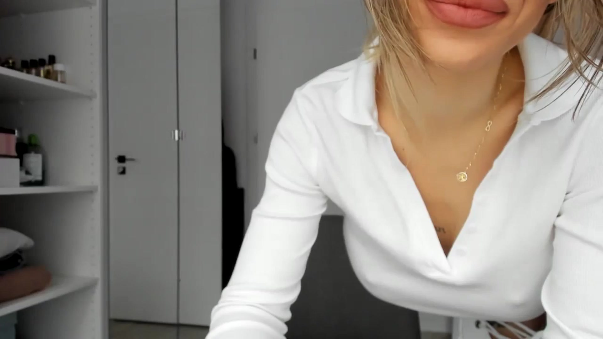 Gallery image thumbnail from Yourbabyyy96's myfreecams stream on, 12/14/2023, 12:23 image 11 of 20