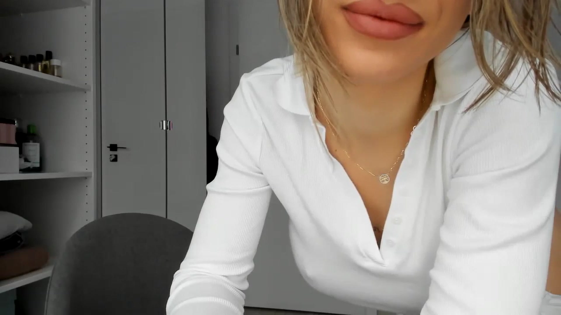 Gallery image thumbnail from Yourbabyyy96's myfreecams stream on, 12/14/2023, 12:23 image 12 of 20
