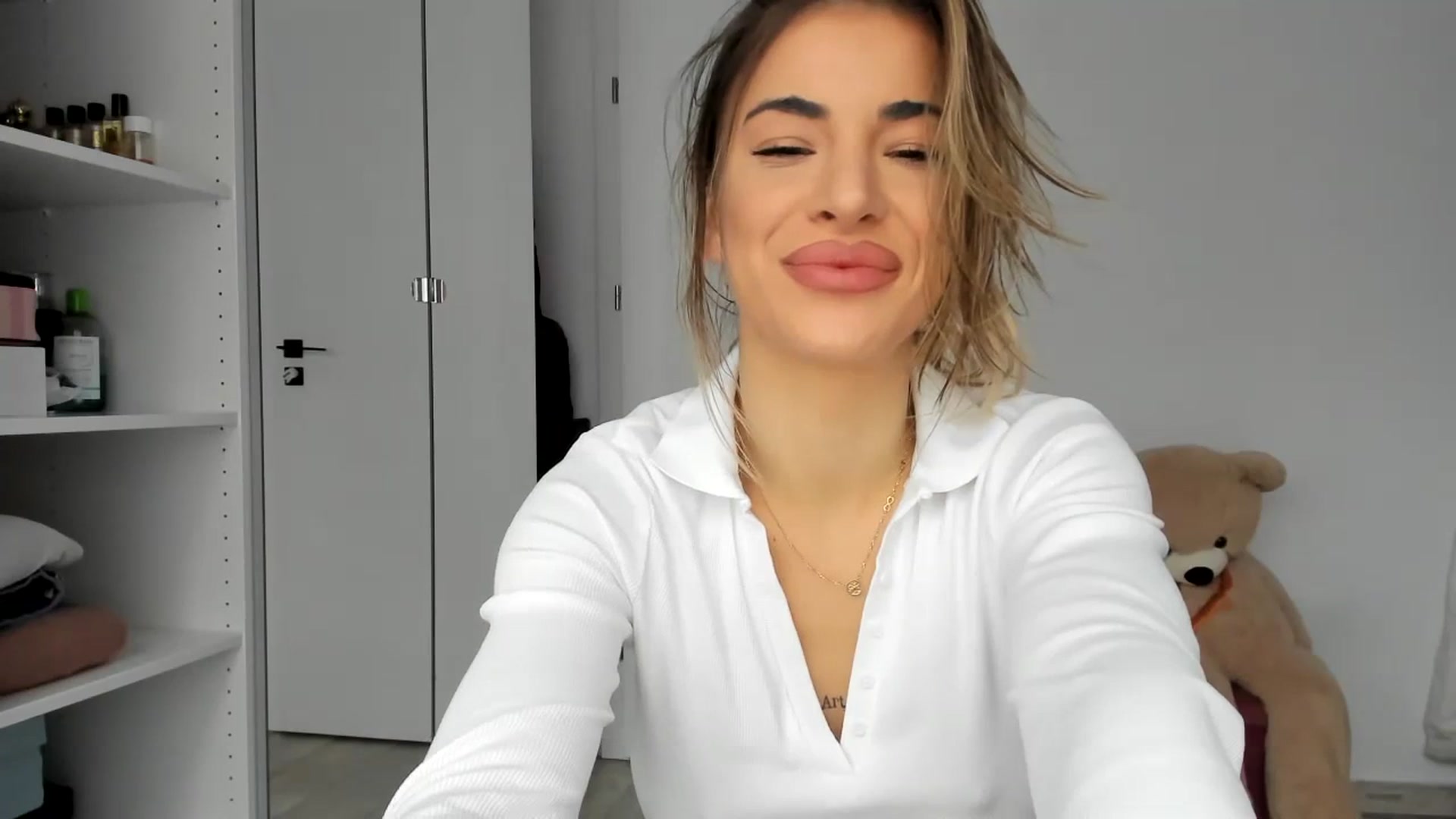 Gallery image thumbnail from Yourbabyyy96's myfreecams stream on, 12/14/2023, 12:23 image 3 of 20