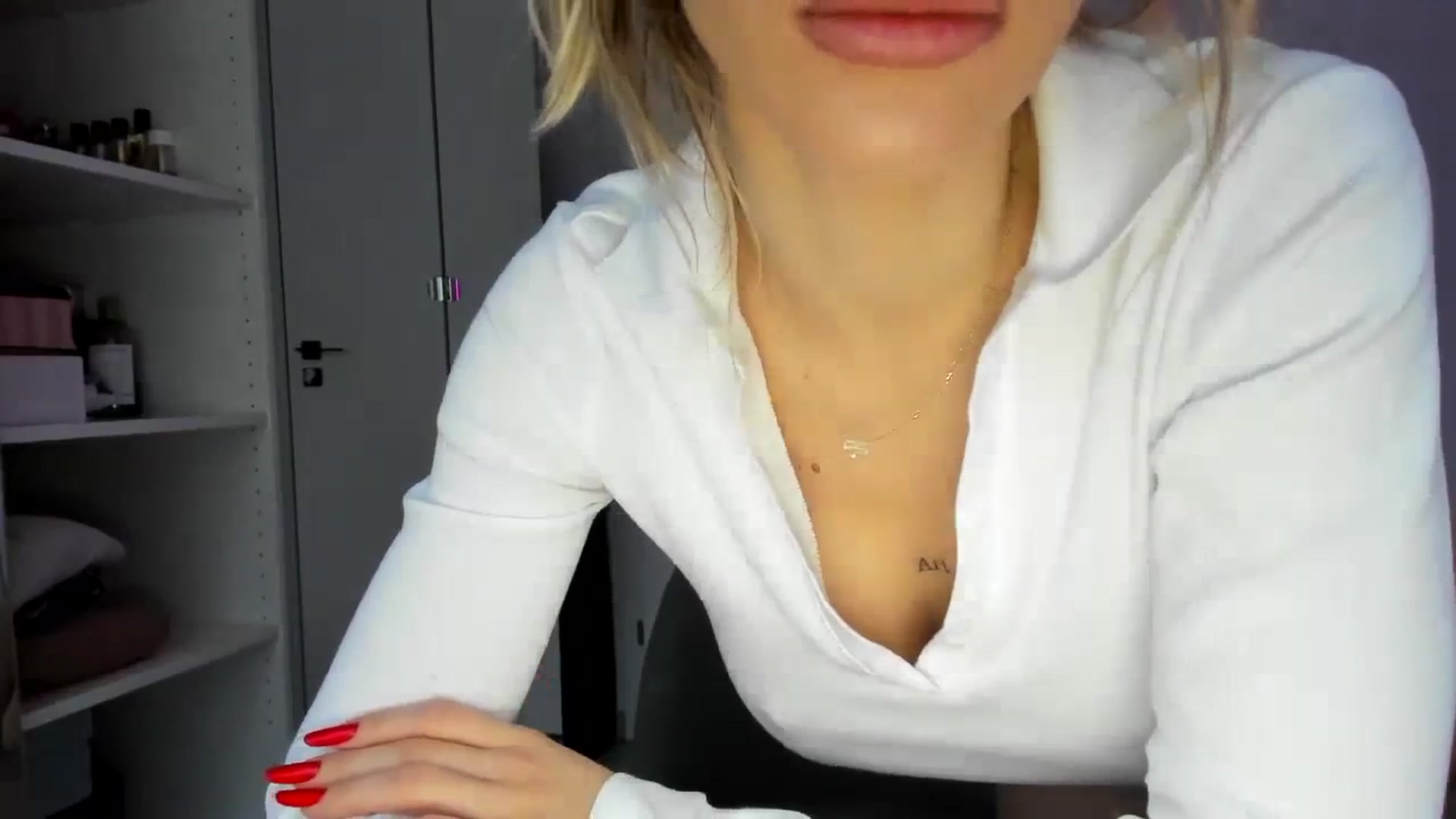 Gallery image thumbnail from Yourbabyyy96's myfreecams stream on, 12/14/2023, 14:00 image 6 of 20