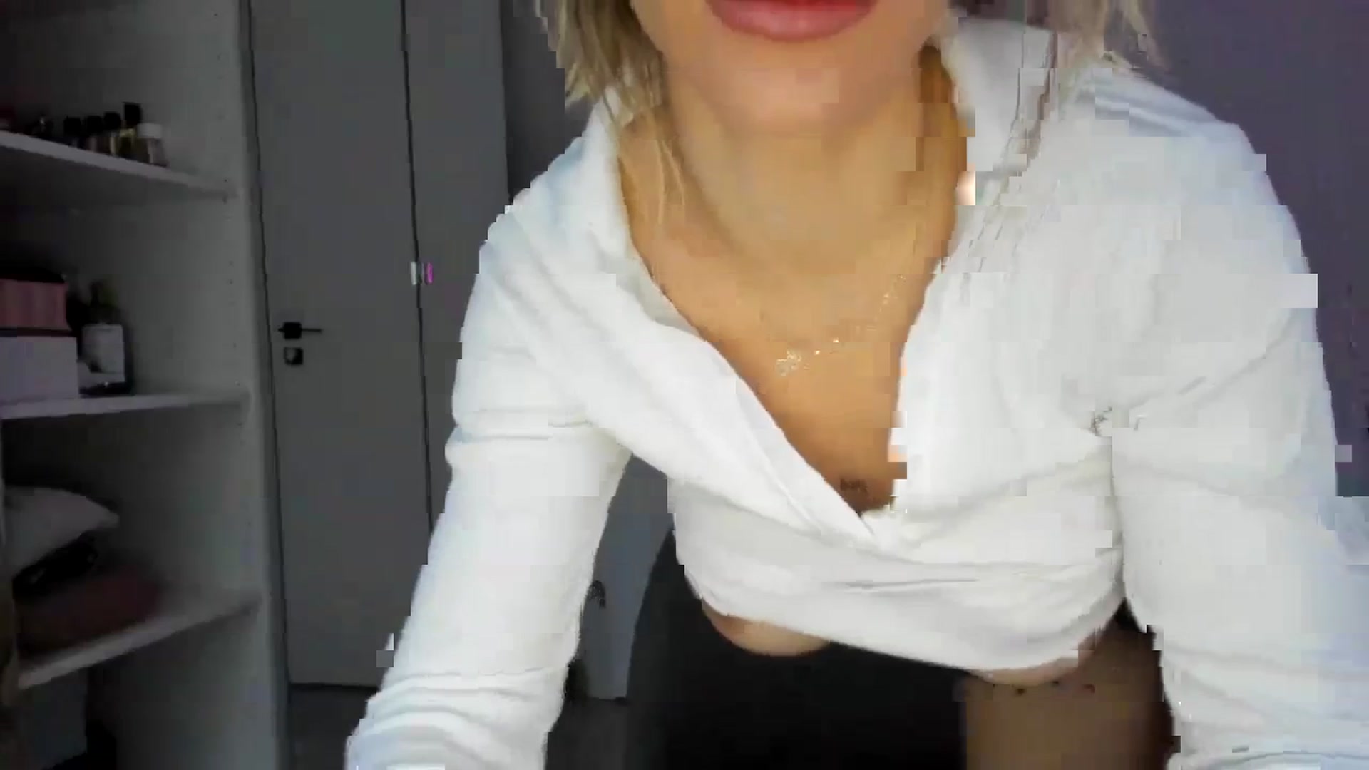 Gallery image thumbnail from Yourbabyyy96's myfreecams stream on, 12/14/2023, 14:00 image 3 of 20