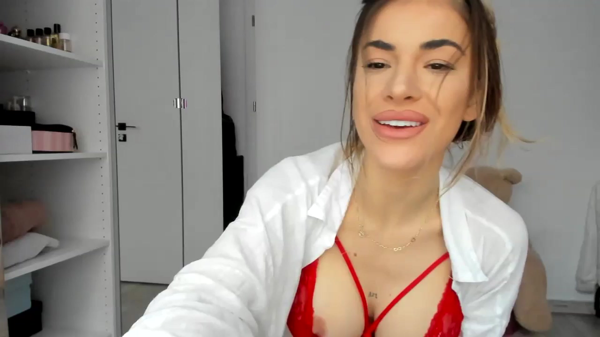 Gallery image thumbnail from Yourbabyyy96's myfreecams stream on, 12/15/2023, 14:04 image 1 of 20