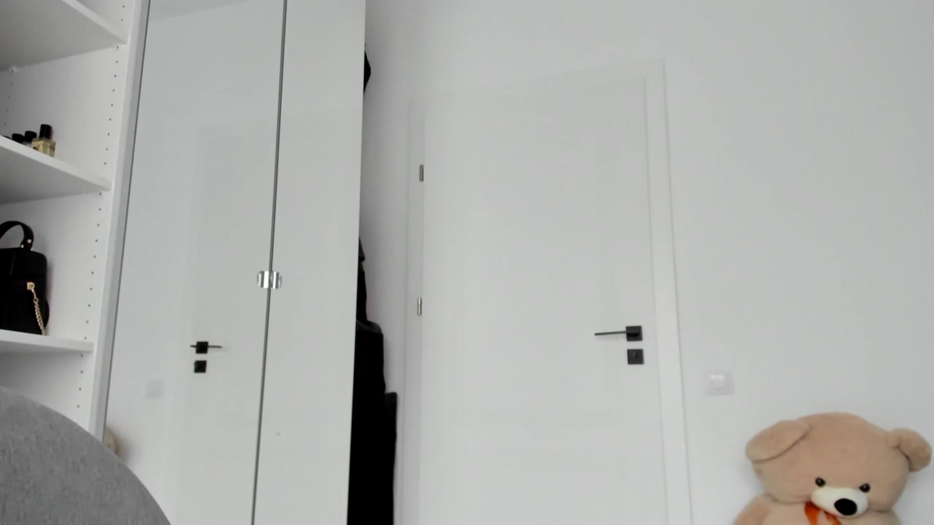 Gallery image thumbnail from Yourbabyyy96's myfreecams stream on, 01/08/2024, 12:22 image 7 of 20