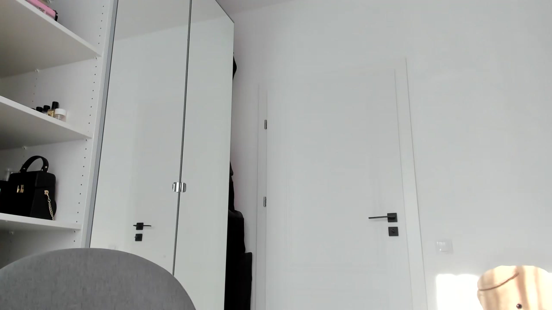 Gallery image thumbnail from Yourbabyyy96's myfreecams stream on, 01/09/2024, 12:02 image 6 of 20
