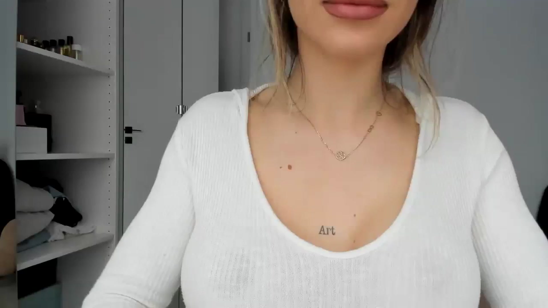 Gallery image thumbnail from Yourbabyyy96's myfreecams stream on, 01/12/2024, 10:54 image 18 of 20
