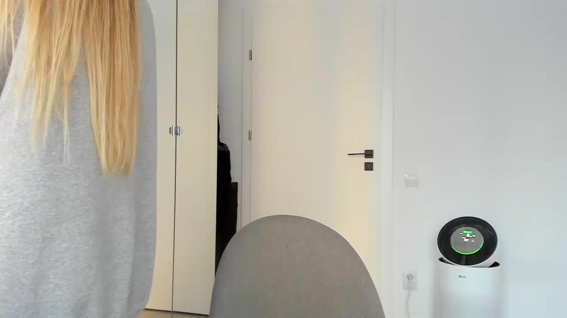 Gallery image thumbnail from Yourbabyyy96's myfreecams stream on, 02/07/2024, 14:56 image 10 of 20