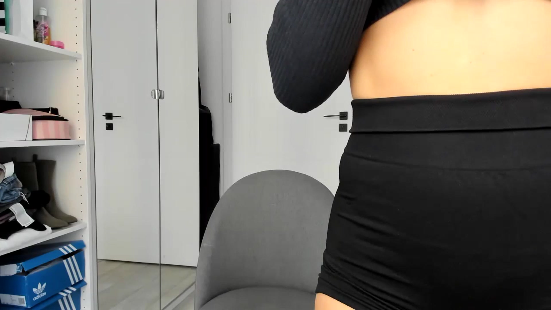 Gallery image thumbnail from Yourbabyyy96's myfreecams stream on, 02/20/2024, 14:37 image 19 of 20