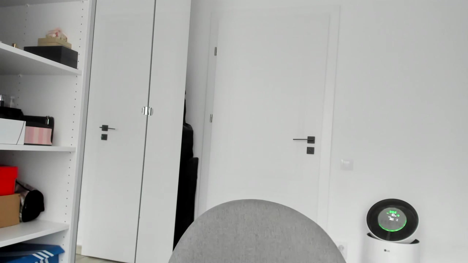 Gallery image thumbnail from Yourbabyyy96's myfreecams stream on, 02/28/2024, 14:50 image 11 of 20