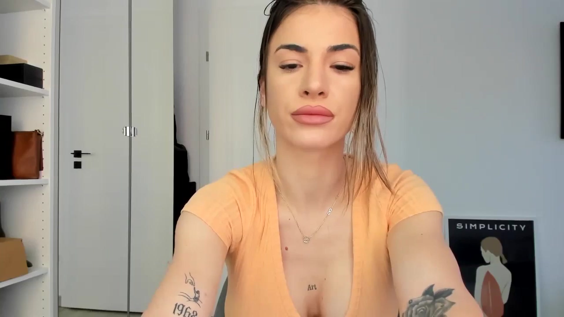 Gallery image thumbnail from Yourbabyyy96's myfreecams stream on, 04/12/2024, 14:26 image 5 of 20