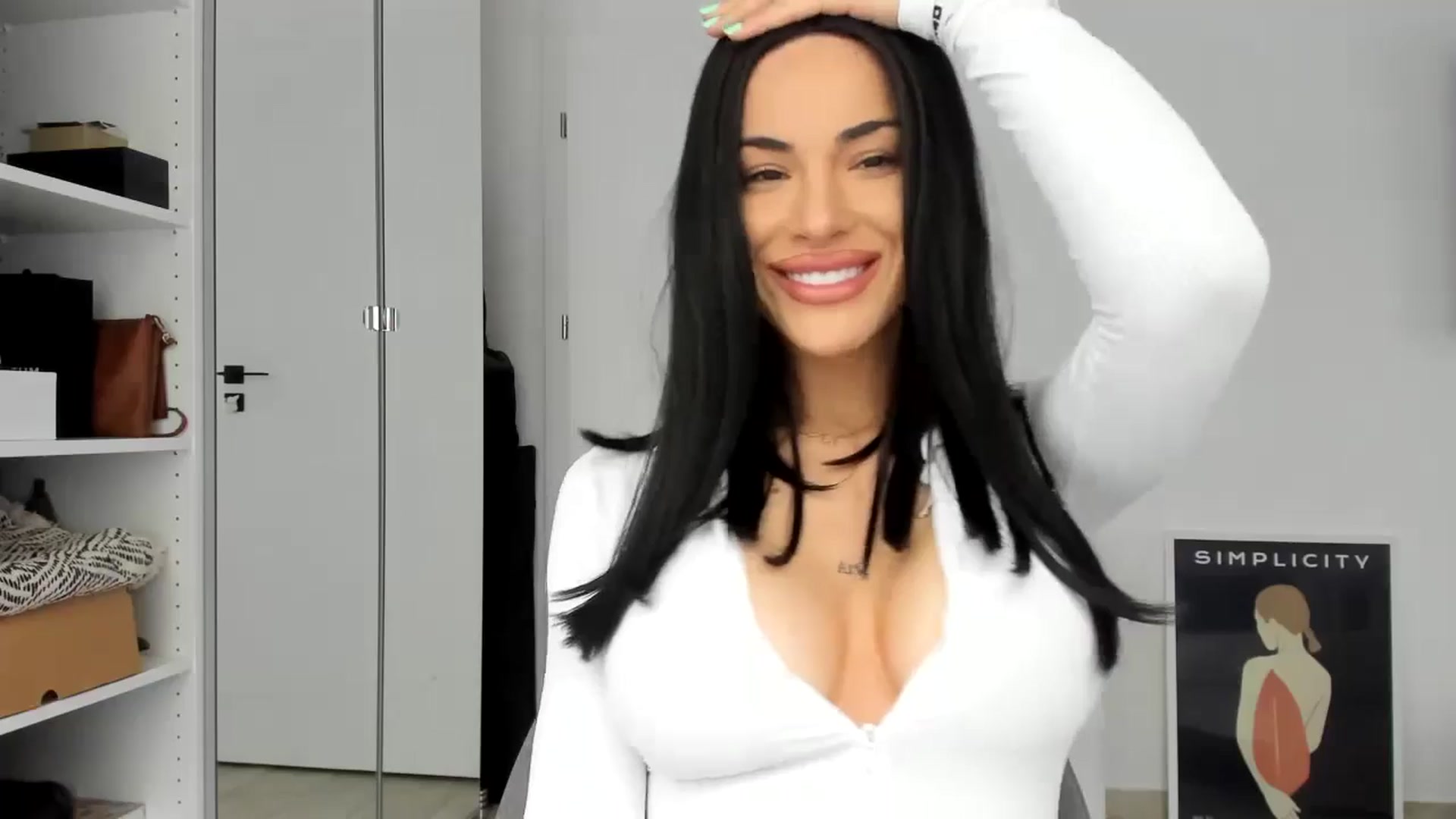 Gallery image thumbnail from Yourbabyyy96's myfreecams stream on, 04/17/2024, 10:22 image 6 of 20