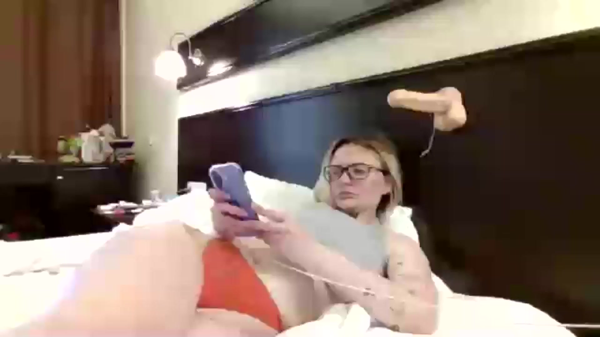 Gallery image thumbnail from Yourdream25's myfreecams stream on, 06/01/2025, 13:57 image 9 of 20