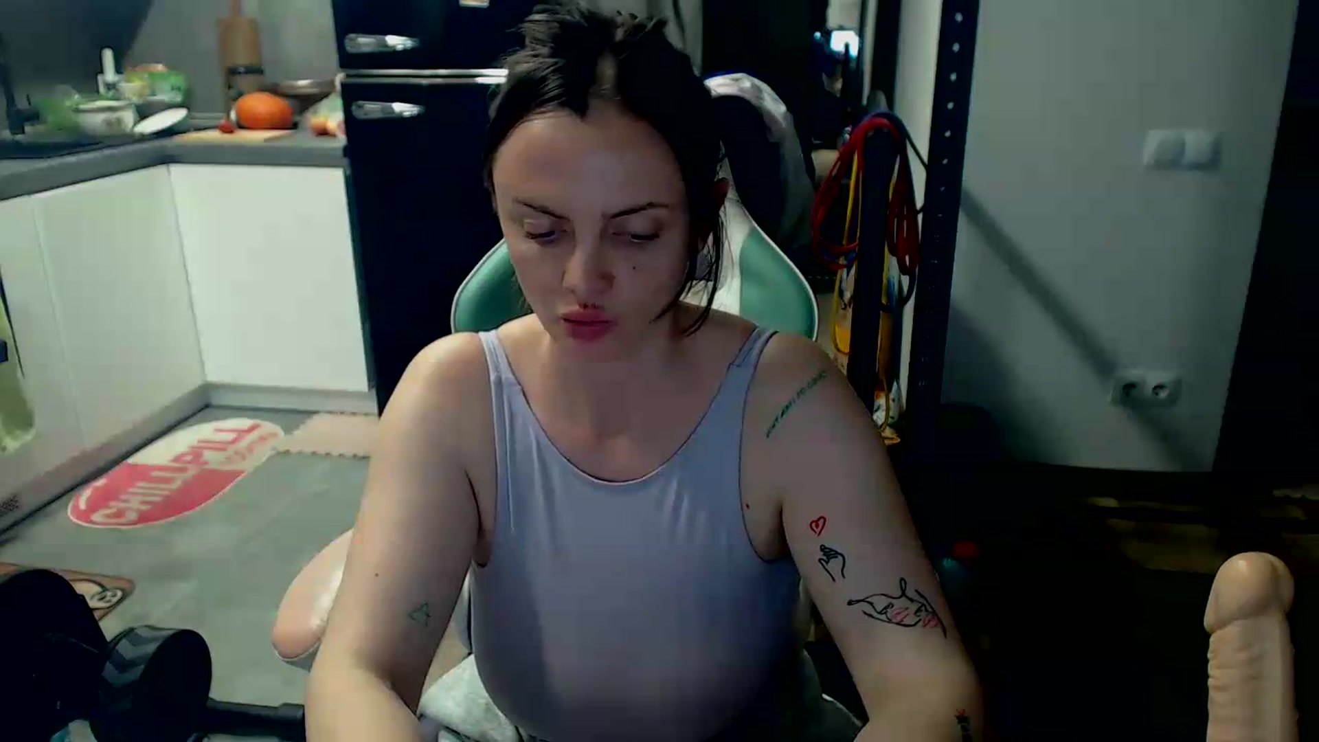Gallery image thumbnail from Yourdream25's myfreecams stream on, 08/21/2026, 16:40 image 19 of 20