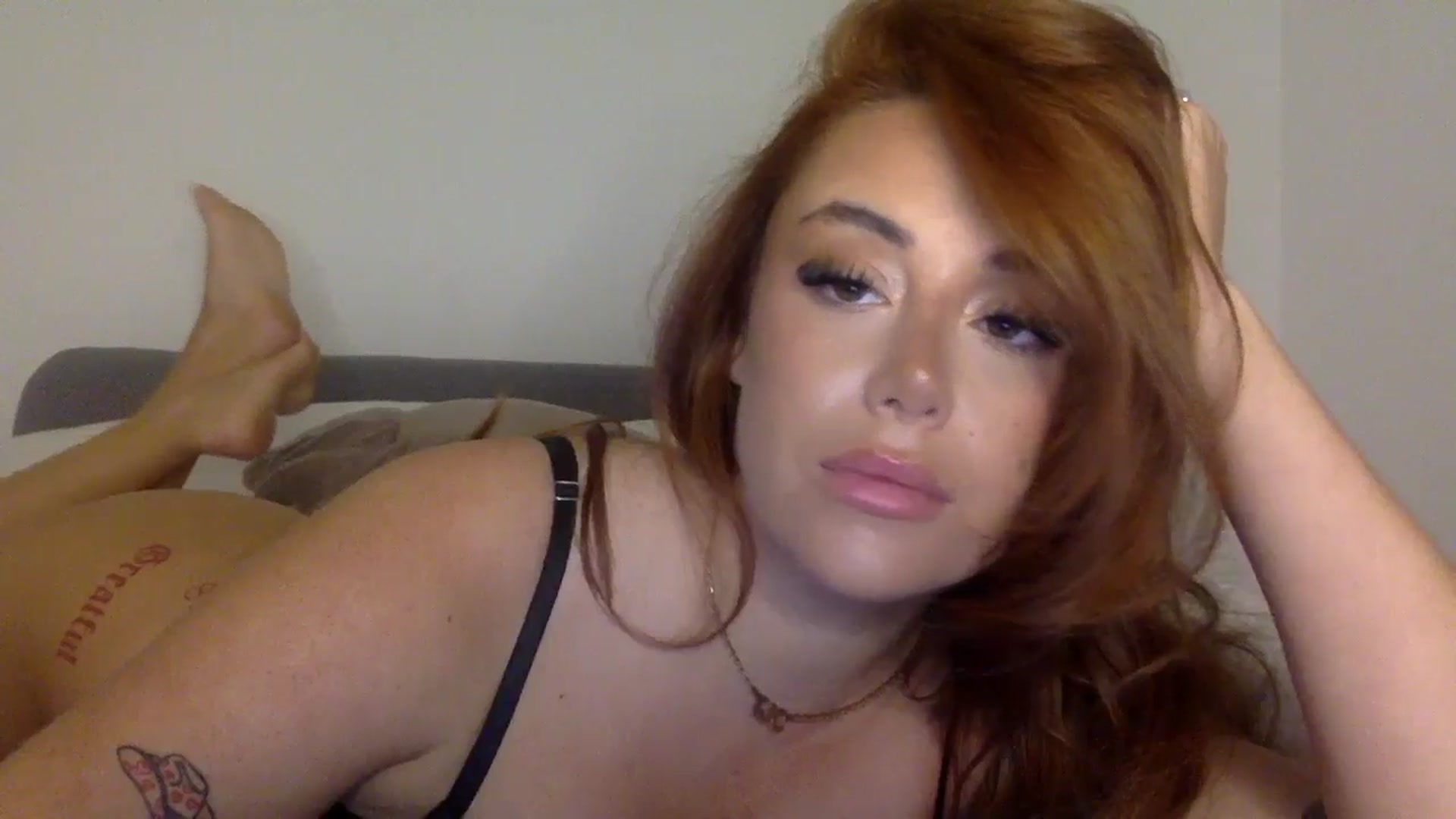 Gallery image thumbnail from Yourfavegall's myfreecams stream on, 10/06/2024, 02:42 image 20 of 20