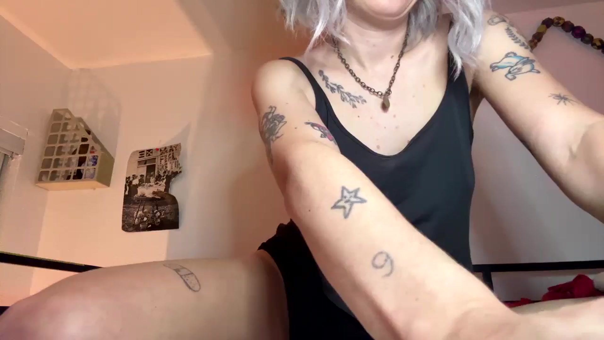 Gallery image thumbnail from Yourgirlalice's myfreecams stream on, 12/16/2025, 13:20 image 7 of 20