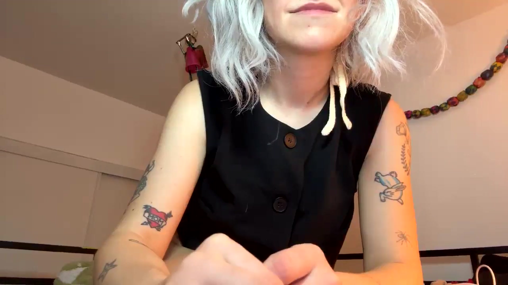 Gallery image thumbnail from Yourgirlalice's myfreecams stream on, 12/18/2025, 19:29 image 19 of 20