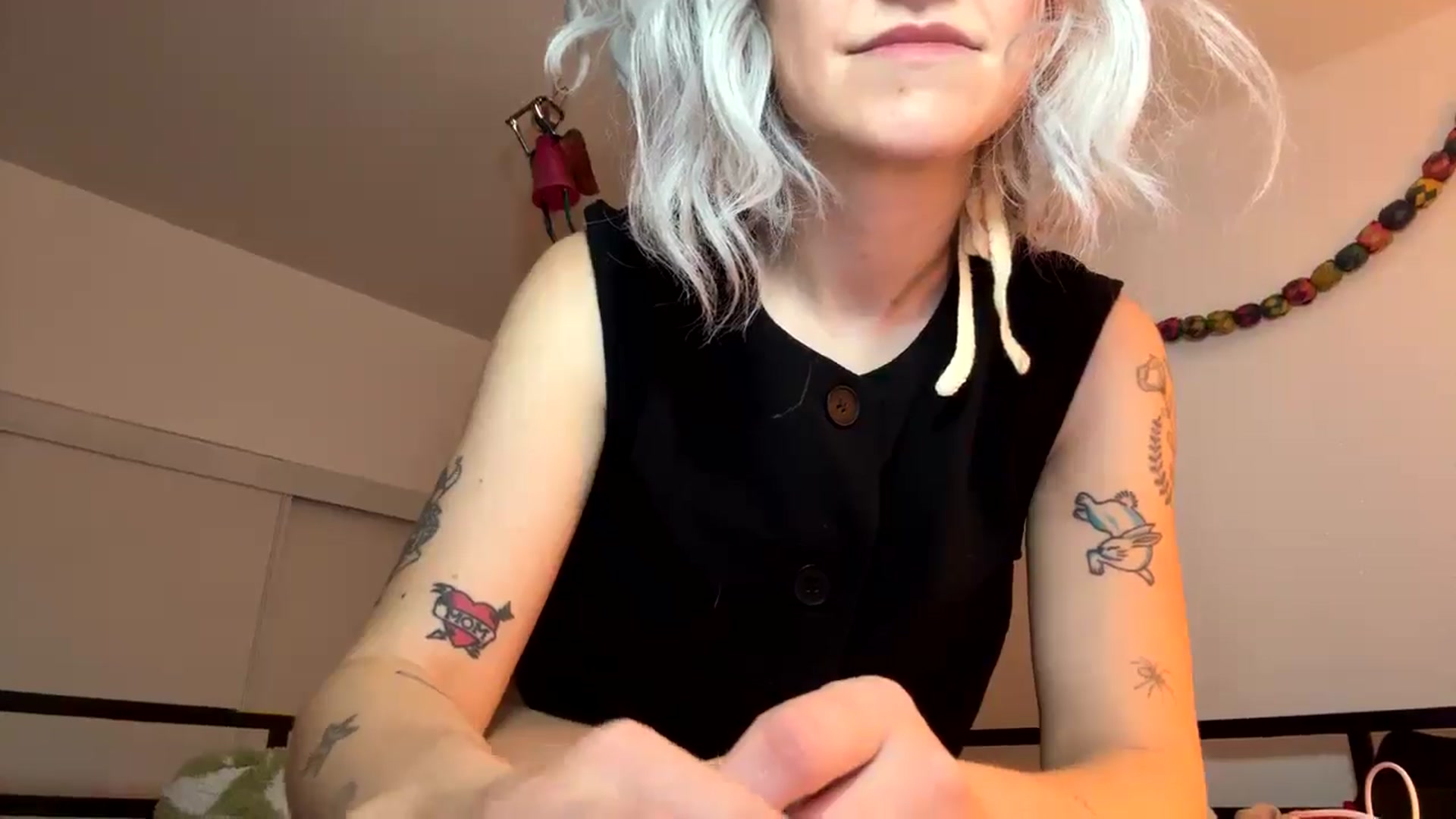 Gallery image thumbnail from Yourgirlalice's myfreecams stream on, 12/18/2025, 19:29 image 18 of 20