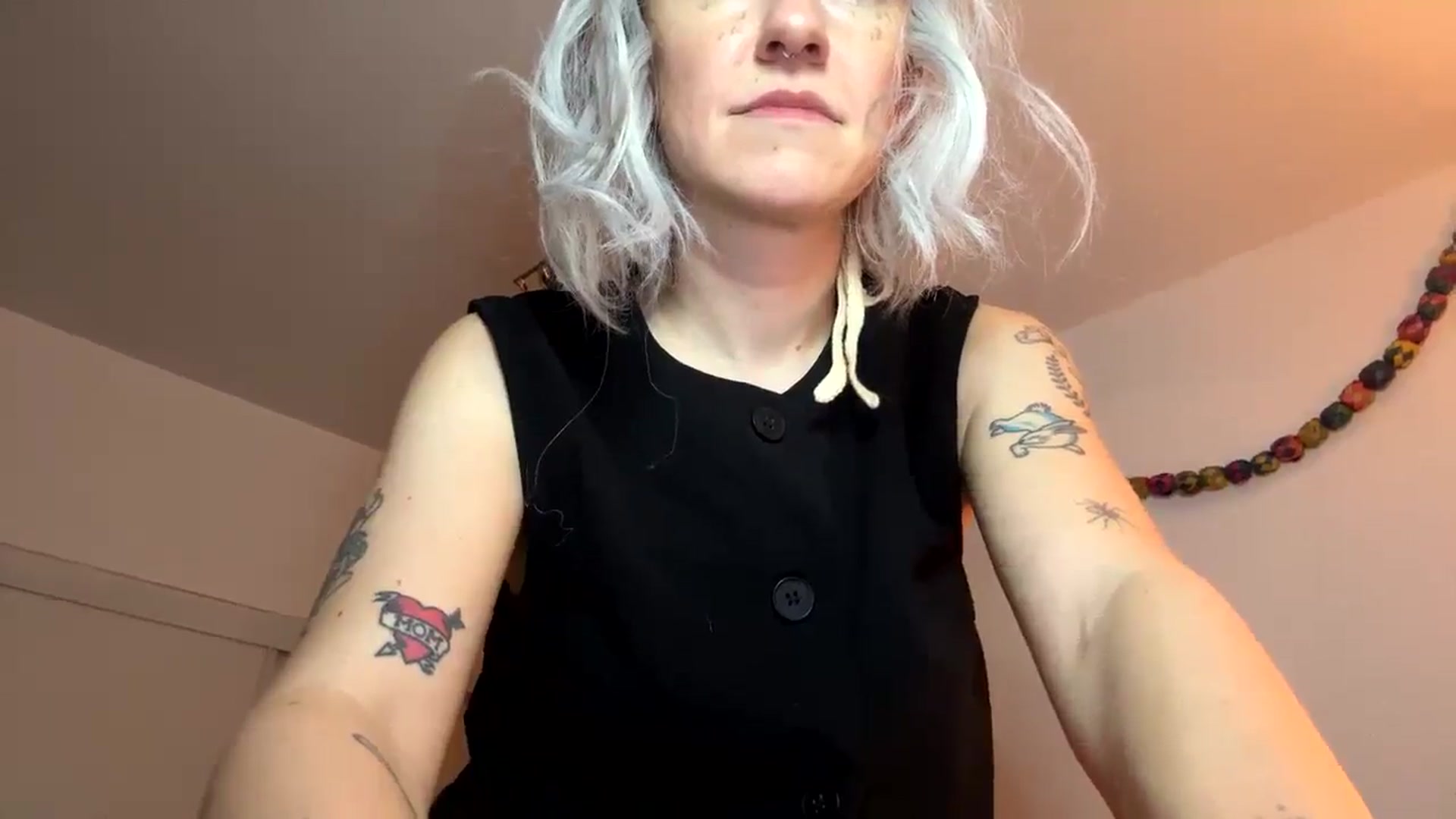 Gallery image thumbnail from Yourgirlalice's myfreecams stream on, 12/18/2025, 19:29 image 13 of 20