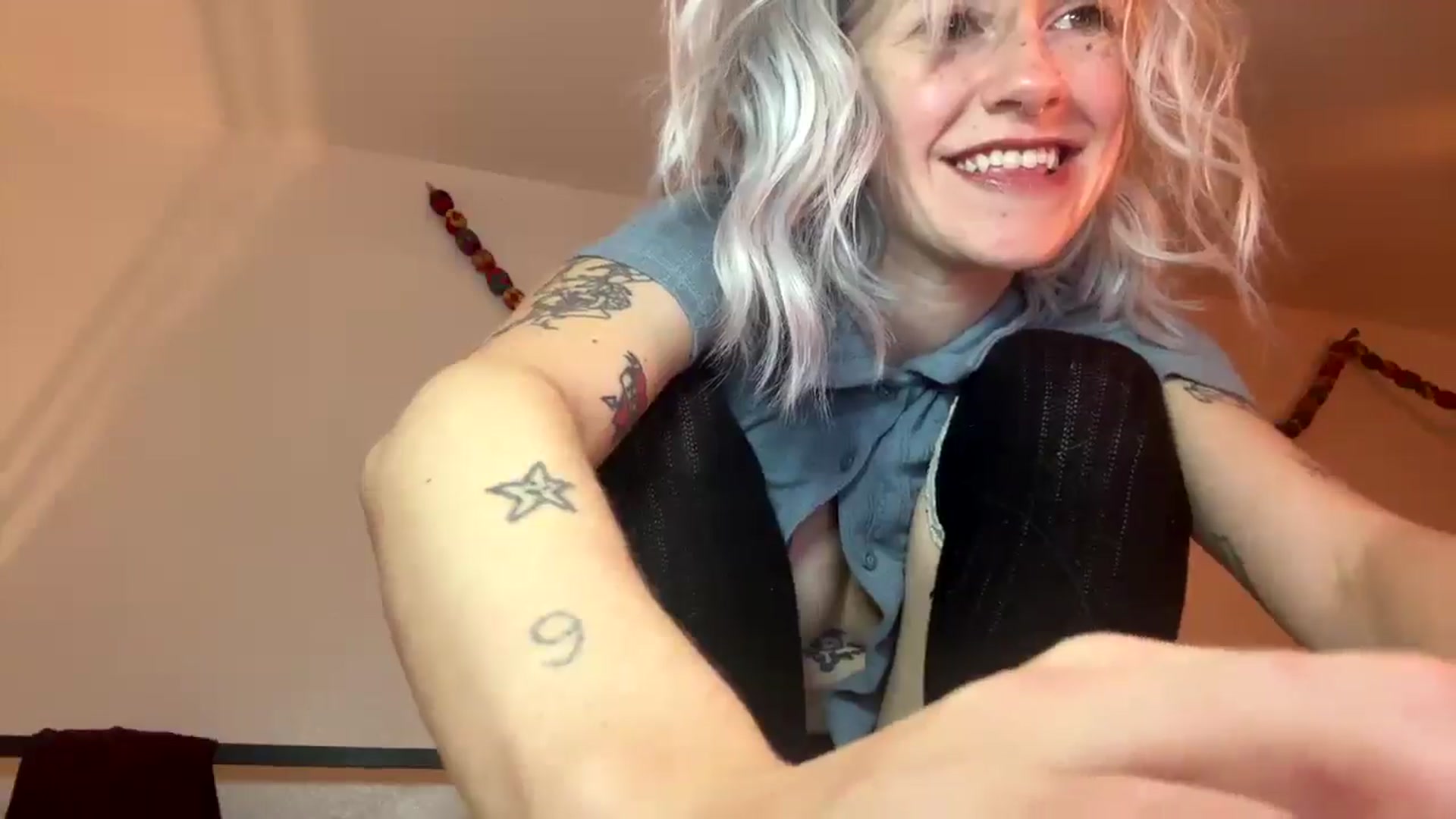 Gallery image thumbnail from Yourgirlalice's myfreecams stream on, 12/27/2025, 09:51 image 14 of 20