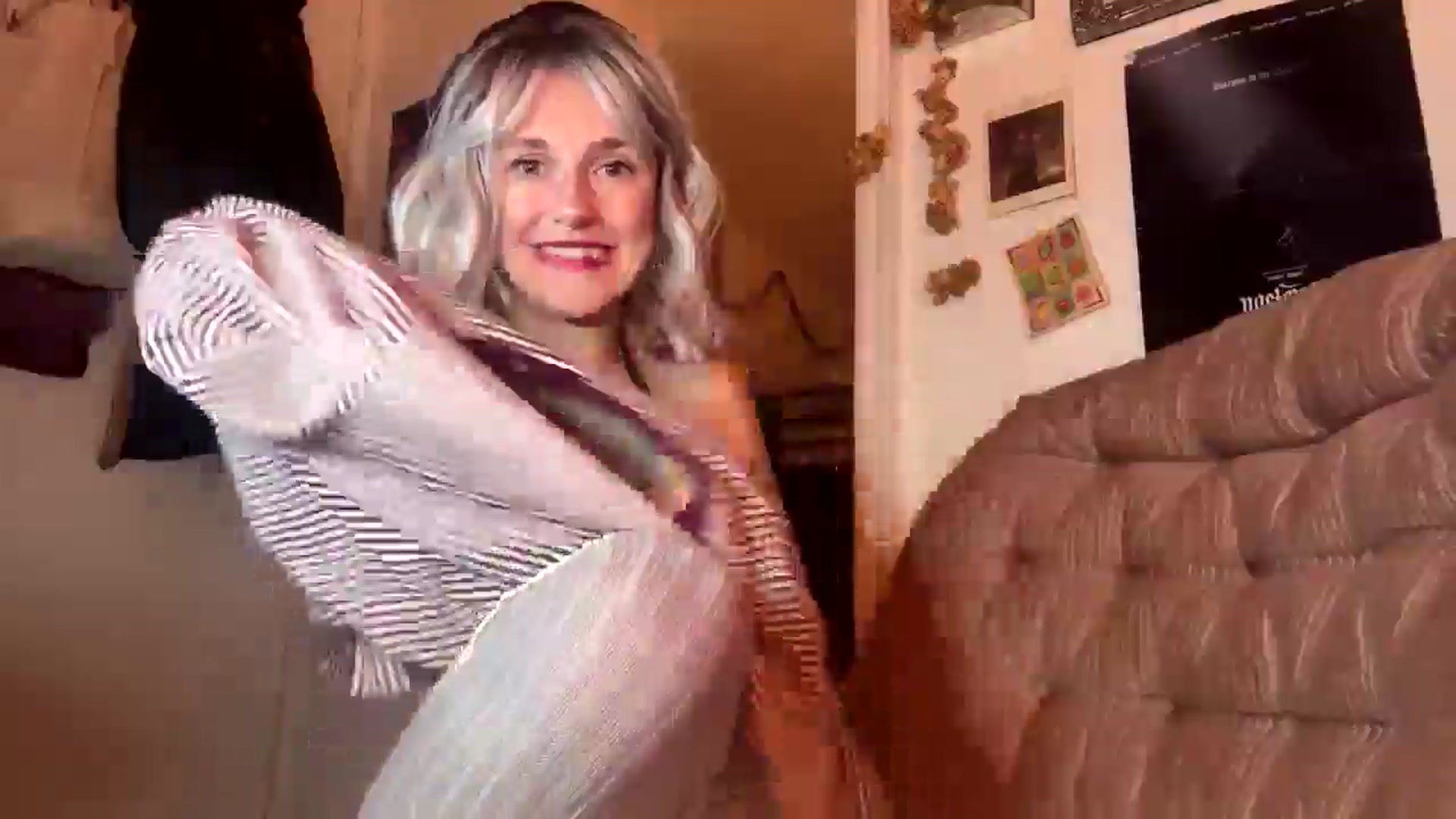 Gallery image thumbnail from Yourgirlalice's myfreecams stream on, 12/29/2025, 12:48 image 9 of 20